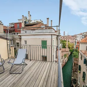 https://suite-1241-terrace-dorsoduro.hotelslidodijesolo.com