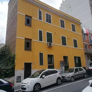 https://apartment-urbino-33.it-romehotels.com